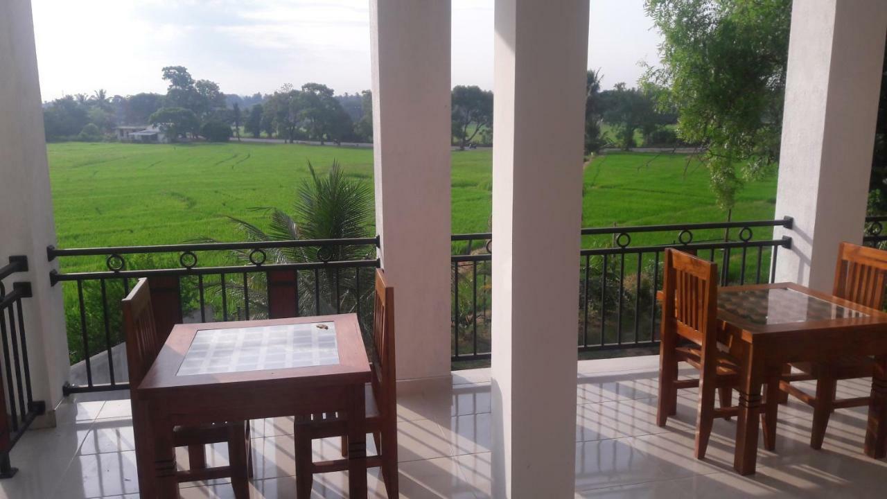 Risenlak Holiday Resort Polonnaruwa Luaran gambar